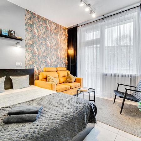 Papuga Apartment ~ 700M Main Square ~ Self Check-In 24H Wroclaw Ngoại thất bức ảnh